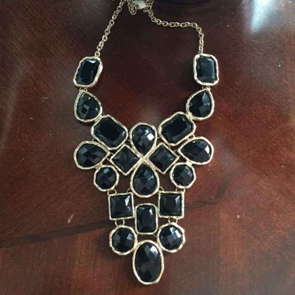 ❌1 hr sale❌Cache necklace